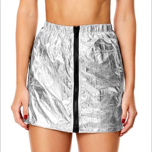 LF Shiny Metallic Silver Zip Front Logo Skirt Lined Mesh Zip Back Elastic Waist - Picture 4 of 12